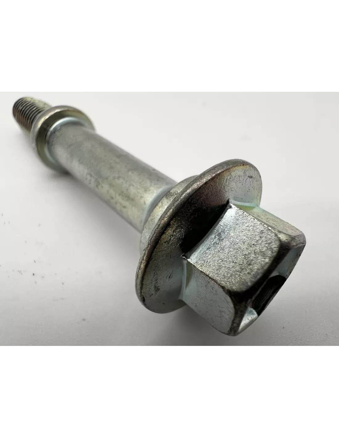 Boulon intermédiaire échappement Land Cruiser Hilux TOYOTA -