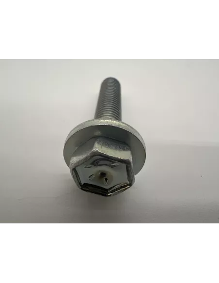 Boulon de collier métallique entre silencieux et sortie échappement