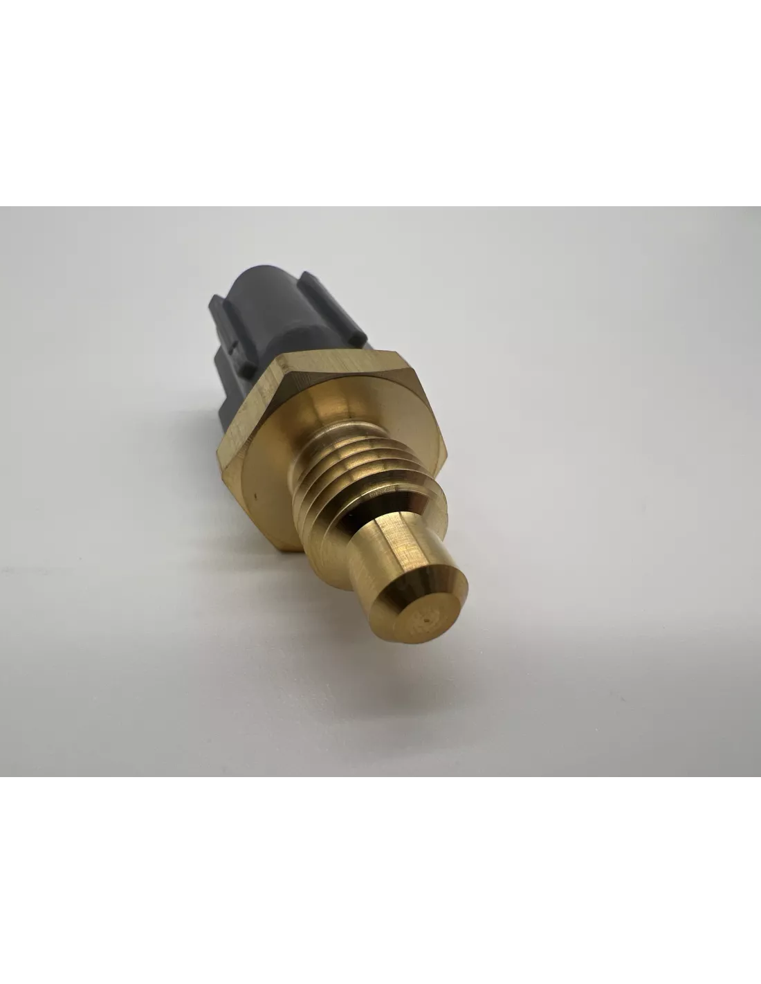 Sonde de température de gasoil sur pompe à injection TOYOTA -