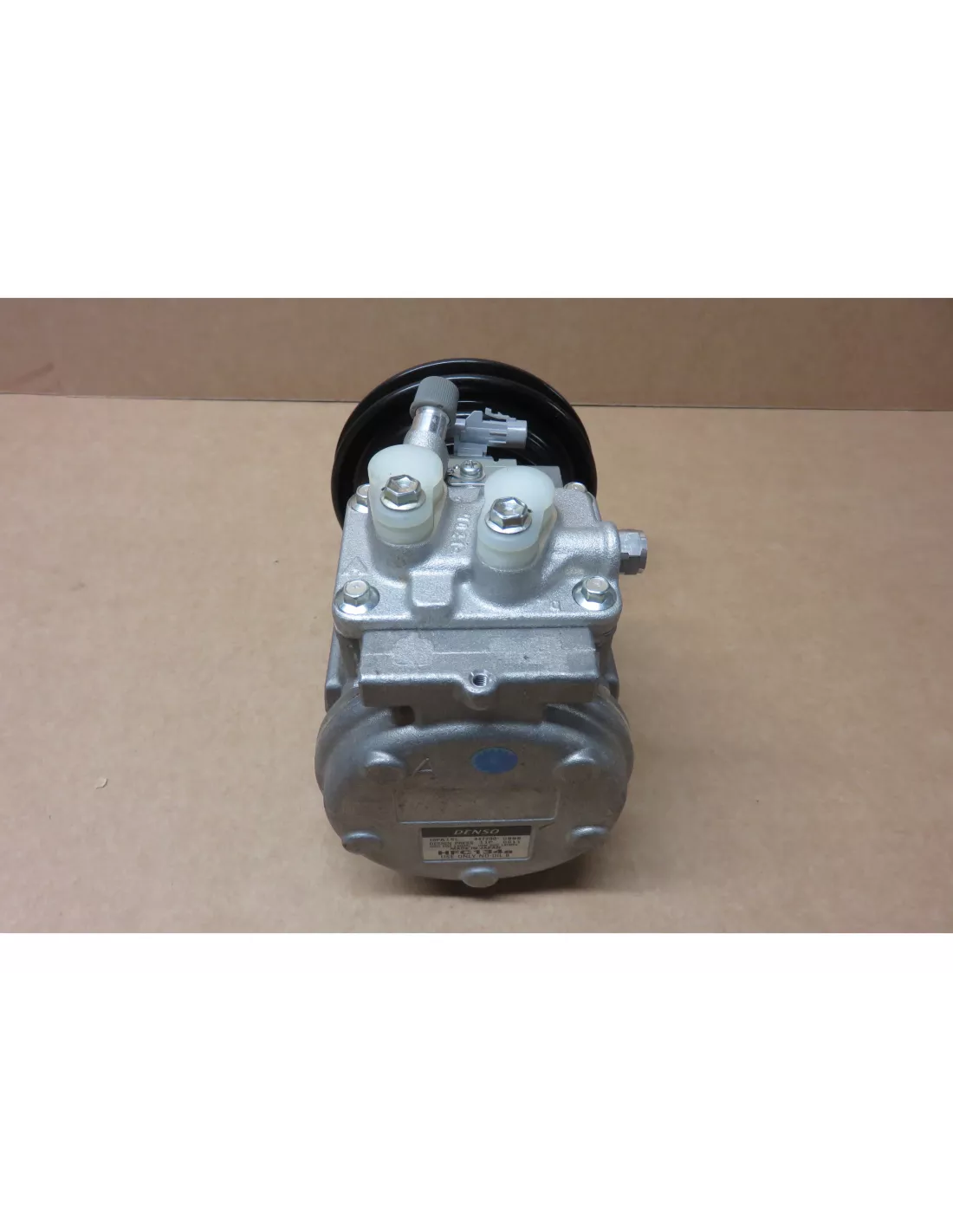 Compresseur climatisation HDJ80 24s NEUF Denso - avec embrayage de