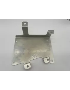 Platine support d'accessoires dans compartiment moteur Toyota HDJ100 2