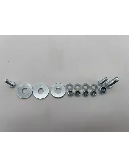 Platine support d'accessoires dans compartiment moteur côté droit