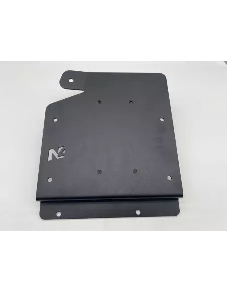 Platine support d'accessoires dans compartiment moteur côté droit