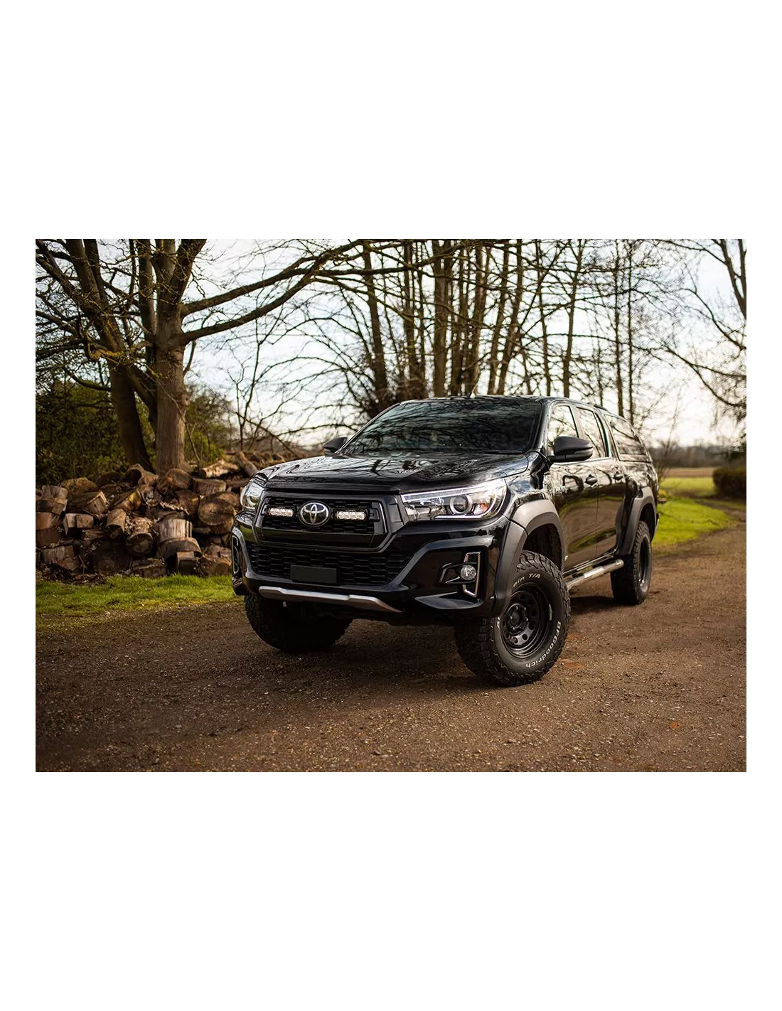 Kit intégration calandre Lazer Triple-R pour Toyota Hilux Revo