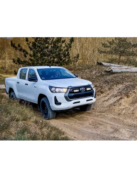 Kit intégration calandre Lazer Triple-R Elite pour Toyota Hilux Revo