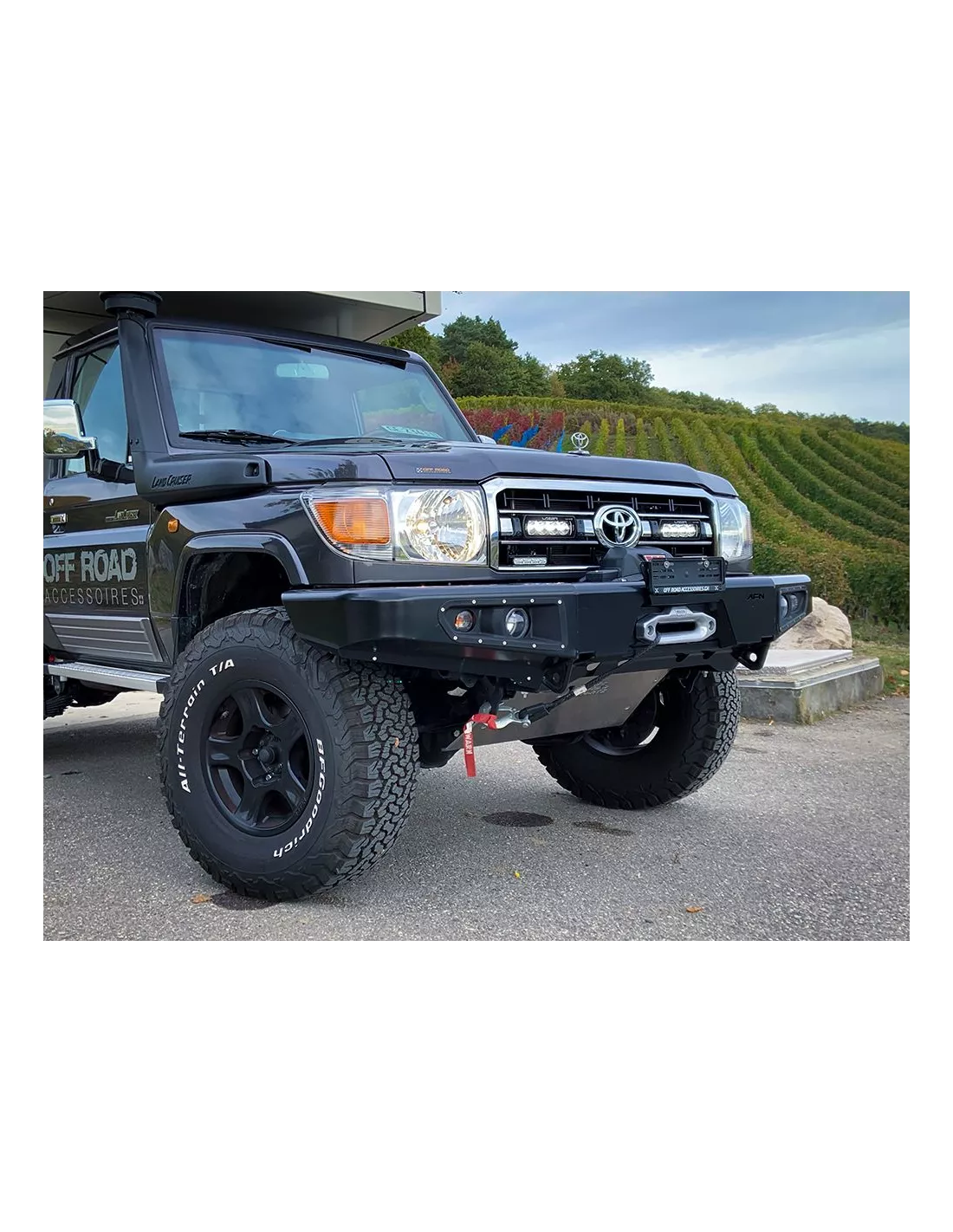 Kit intégration calandre Lazer Triple-R pour Toyota Land Cruiser 70