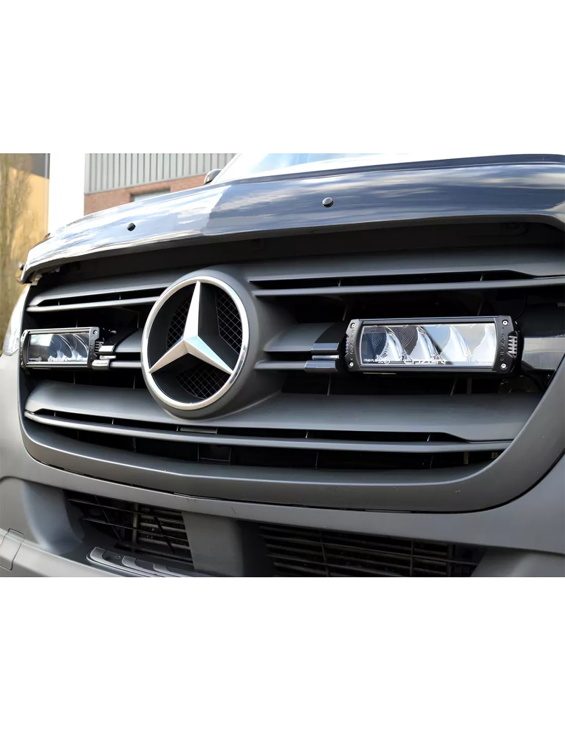 Kit intégration calandre Lazer Triple-R Elite pour Mercedes Sprinter