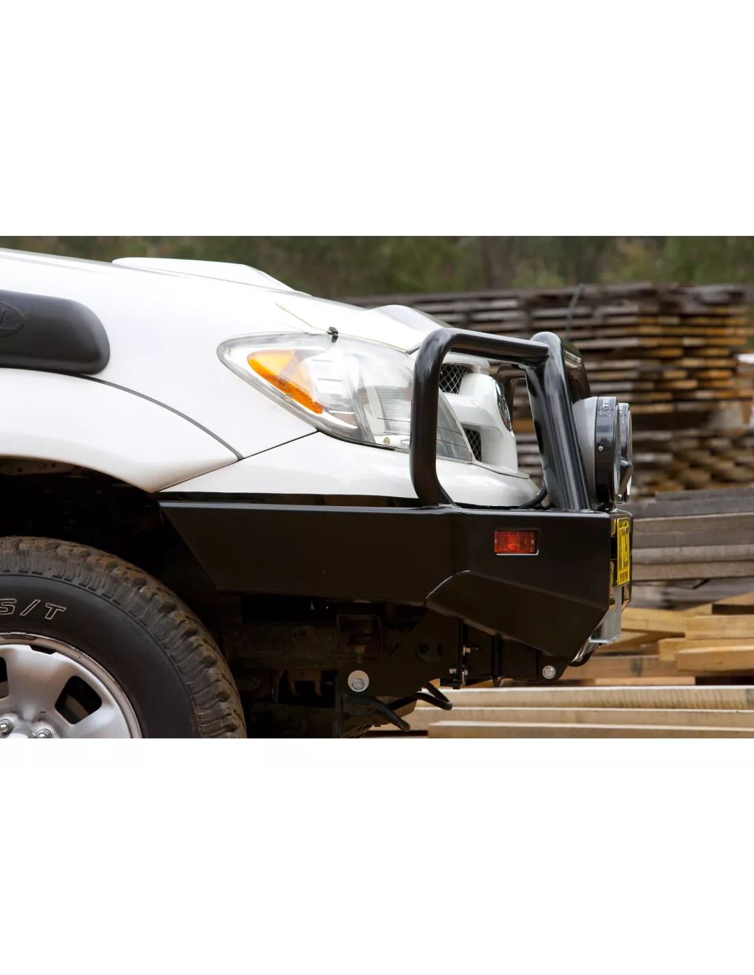 Pare chocs avant acier ARB Commercial Bar pour Toyota Hilux Vigo