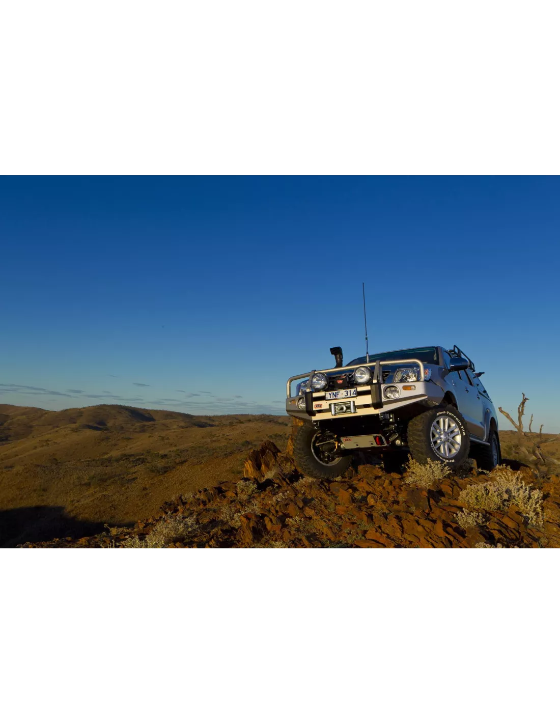 W/BAR HILUX 11ON FLARES AF20 ARB - accessoire 4x4