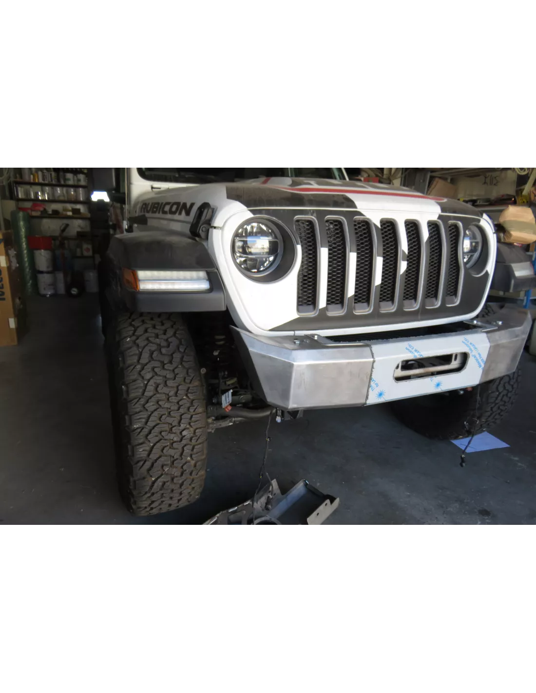 Pare-chocs avant acier Wrangler JL platine treuil intégrée banane