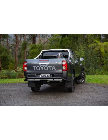 SUMMIT RAW REAR BUMPER 20ON HILUX OE TOWBAR/SENSORS ARB - accessoire