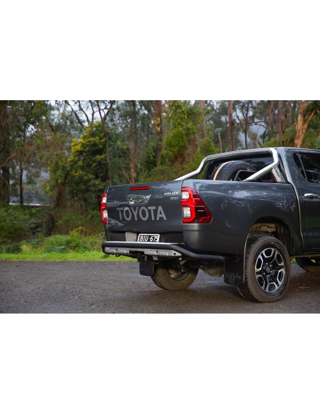 SUMMIT RAW REAR BUMPER 20ON HILUX OE TOWBAR/SENSORS ARB - accessoire
