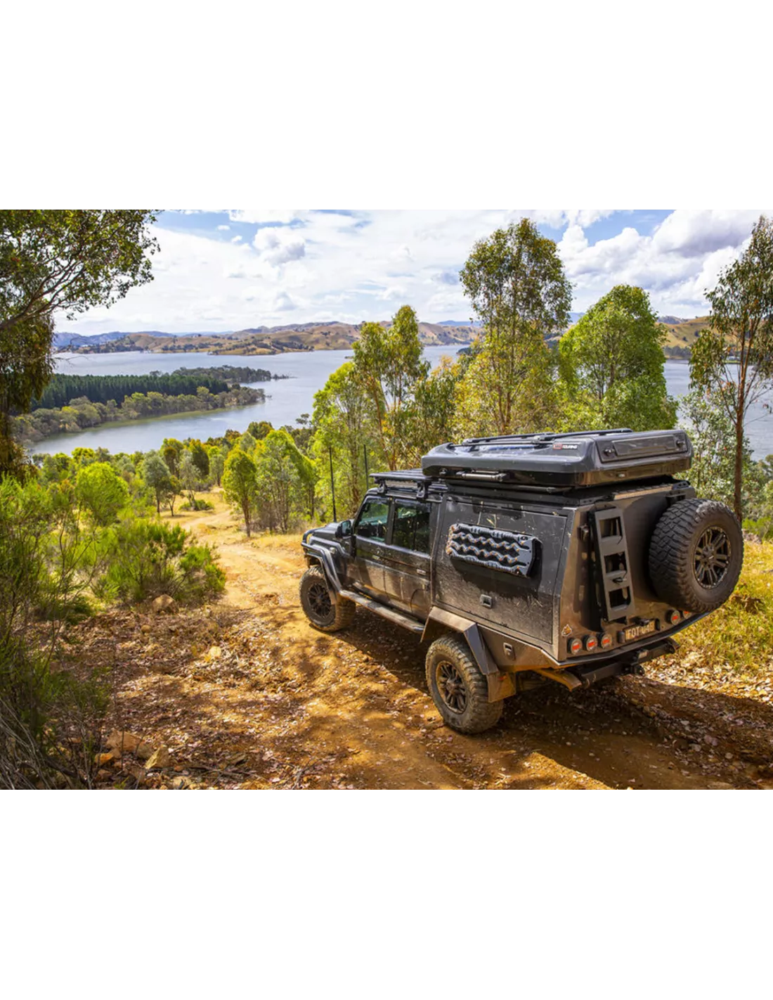 Tente de toit coque rigide électrique ARB Altitude - Ouverture