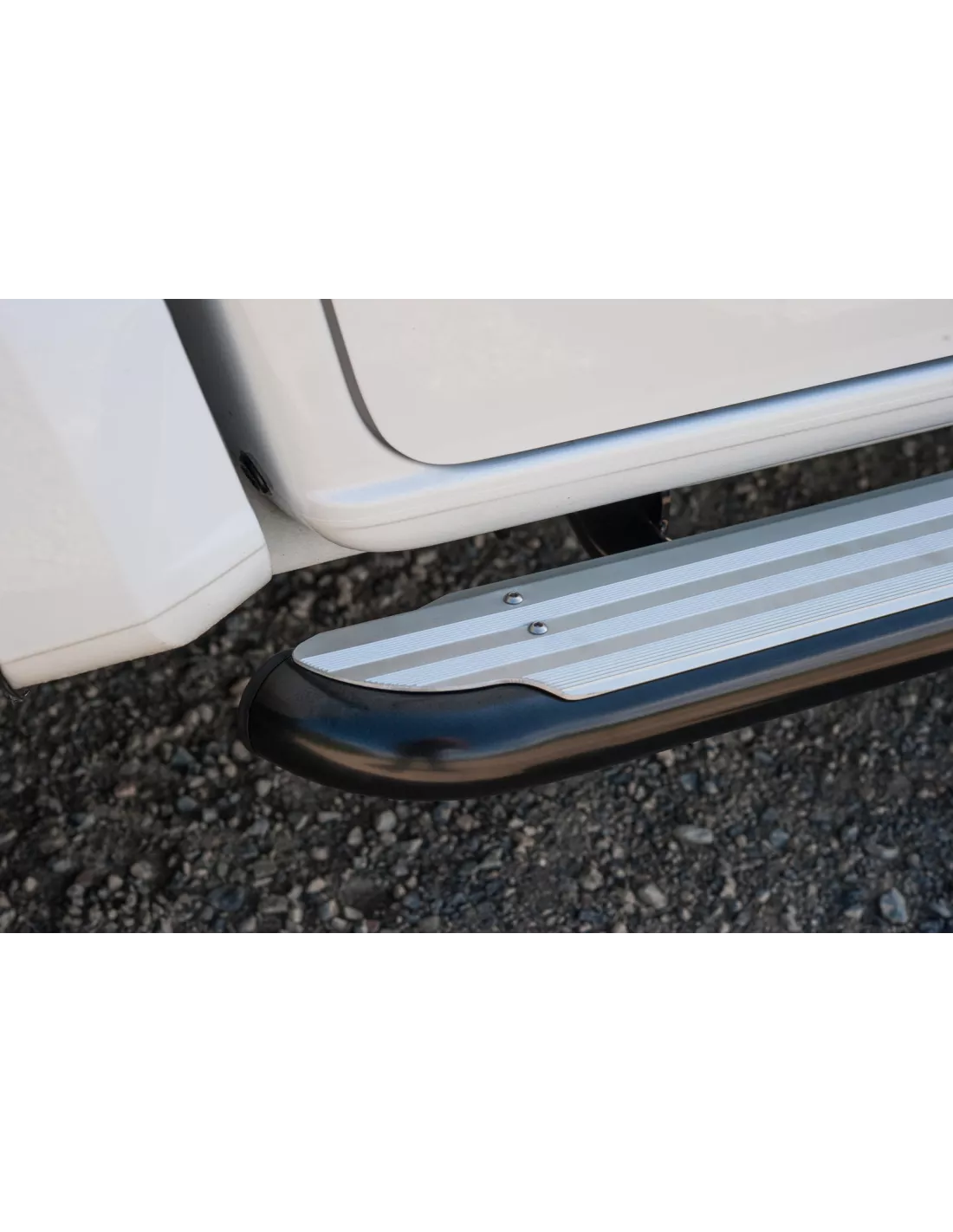 SUMMIT S/STEP 16ON SC DC 4WD COL/DMAX REQ 4448310/20/30/40 ARB -