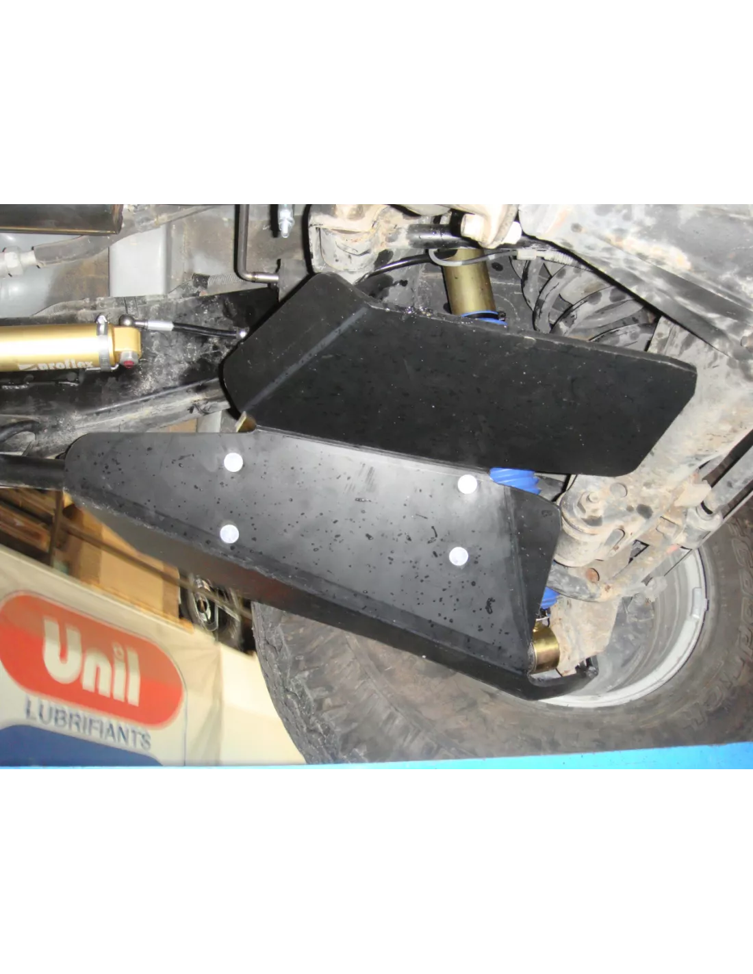 Paire de protections amortisseurs arrières en PEHD de 8mm pour Toyota