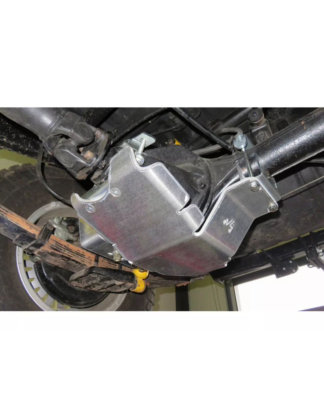 Ski protection nez pont arrière aluminium 8mm Toyota Land Cruiser