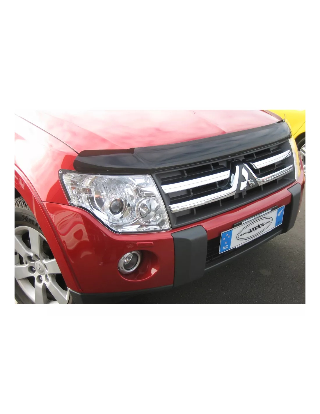 Protection phare Pajero après 07 AIRPLEX - accessoire 4x4