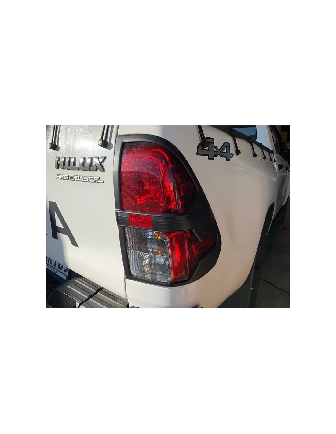 Schutz ARR leuchtet schwarz Hilux Revo AIRPLEX - 4x4 Zubehör