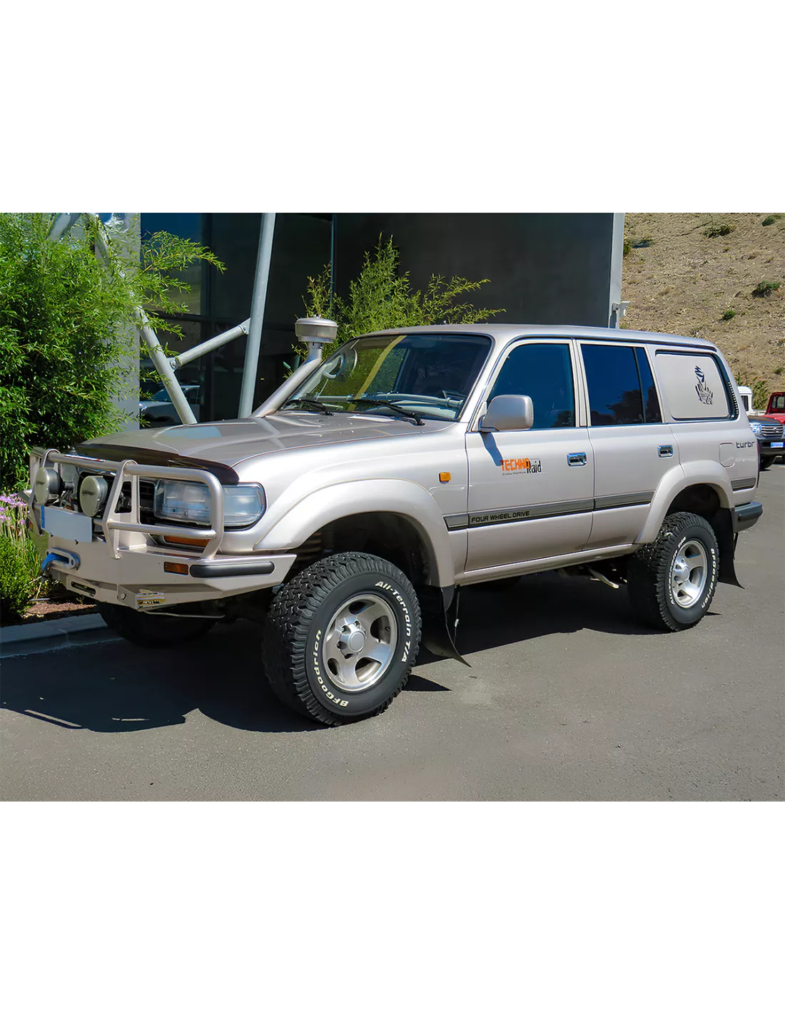 Haubenluftabweihktor EGR Für Toyota Land Cruiser HDJ80 EGR -