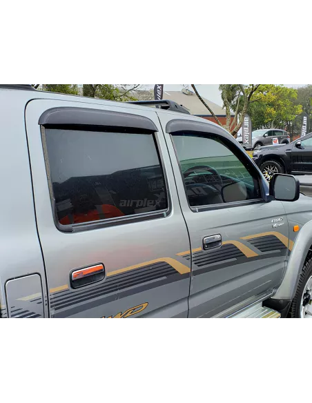 Jeu 4 déflecteurs vitre avant et arrière Toyota Hilux 1998-2004
