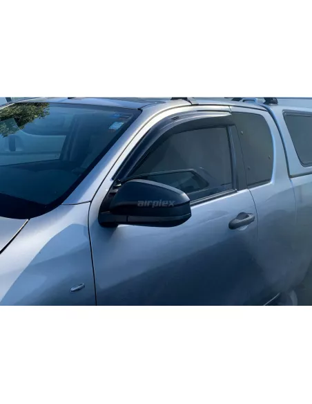Jeu 2 déflecteurs de vitre avant Hilux Revo simple et Xtra cabine -