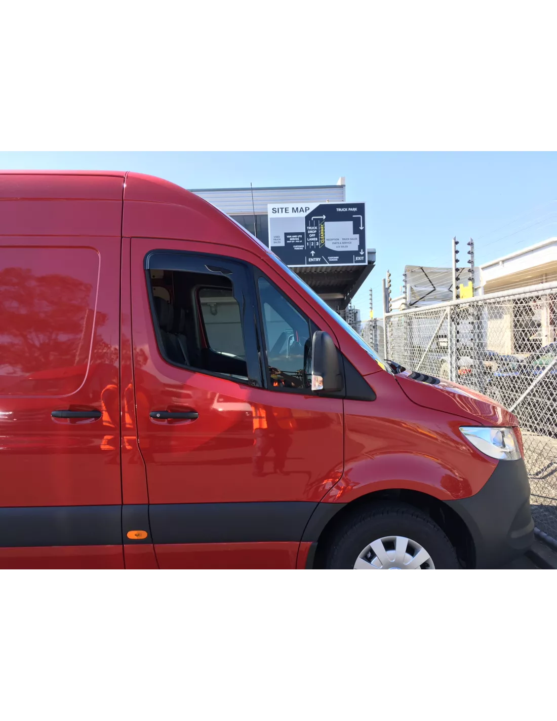 Game 2-voorste glazen deflectors Sprinter W907 - Stuck Mount