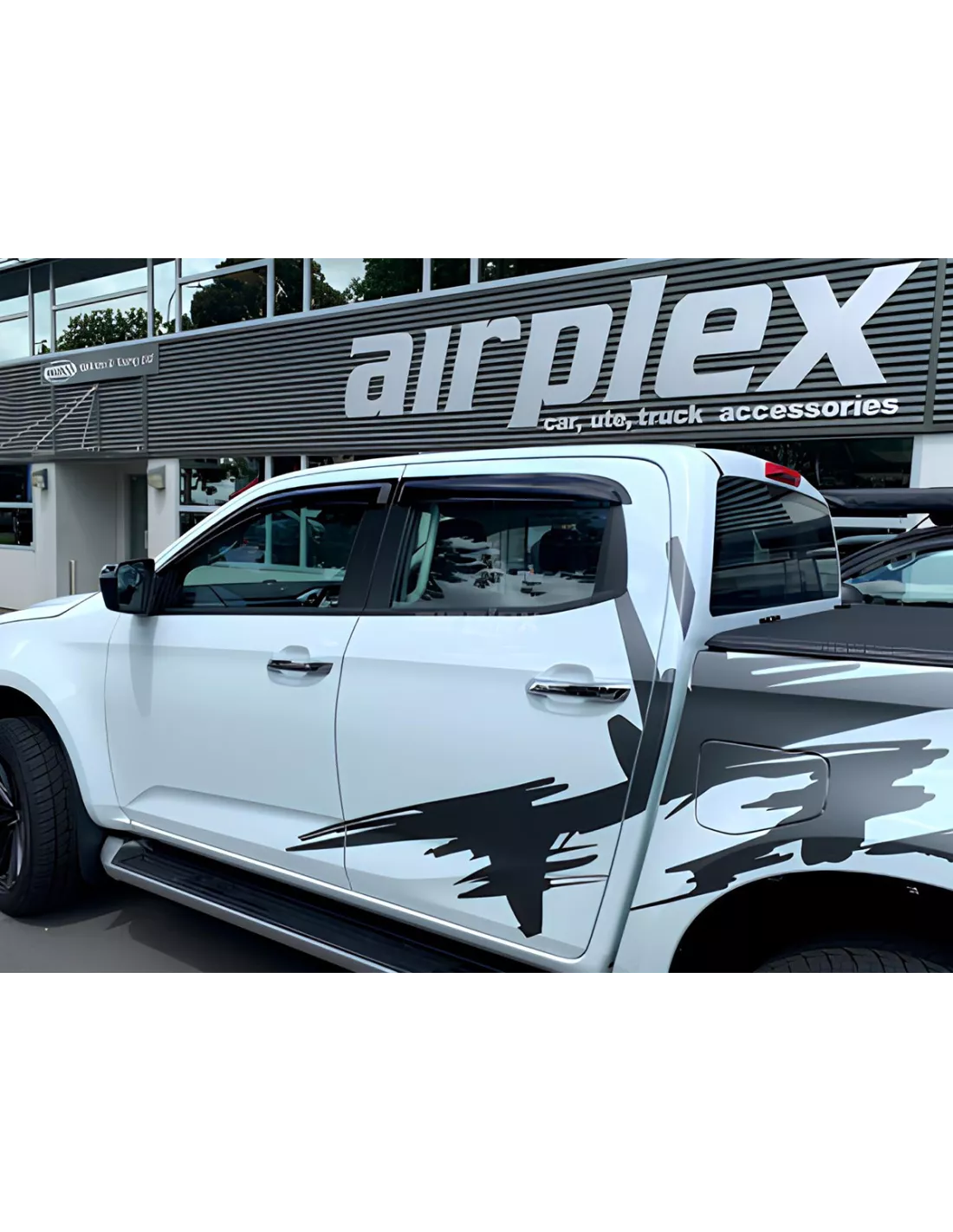 Jeu 4 déflecteurs vitre avant et arrière Isuzu Dmax N57 N60 2020+
