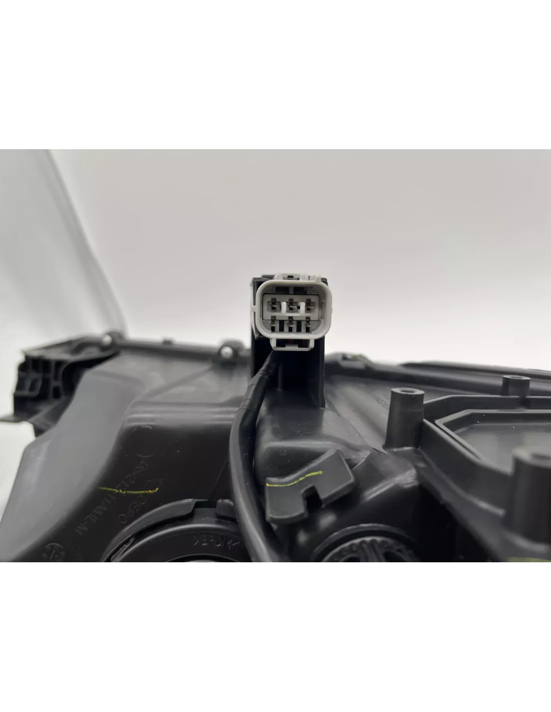 Optique avant gauche réglage électrique leds Toyota Hilux Revo