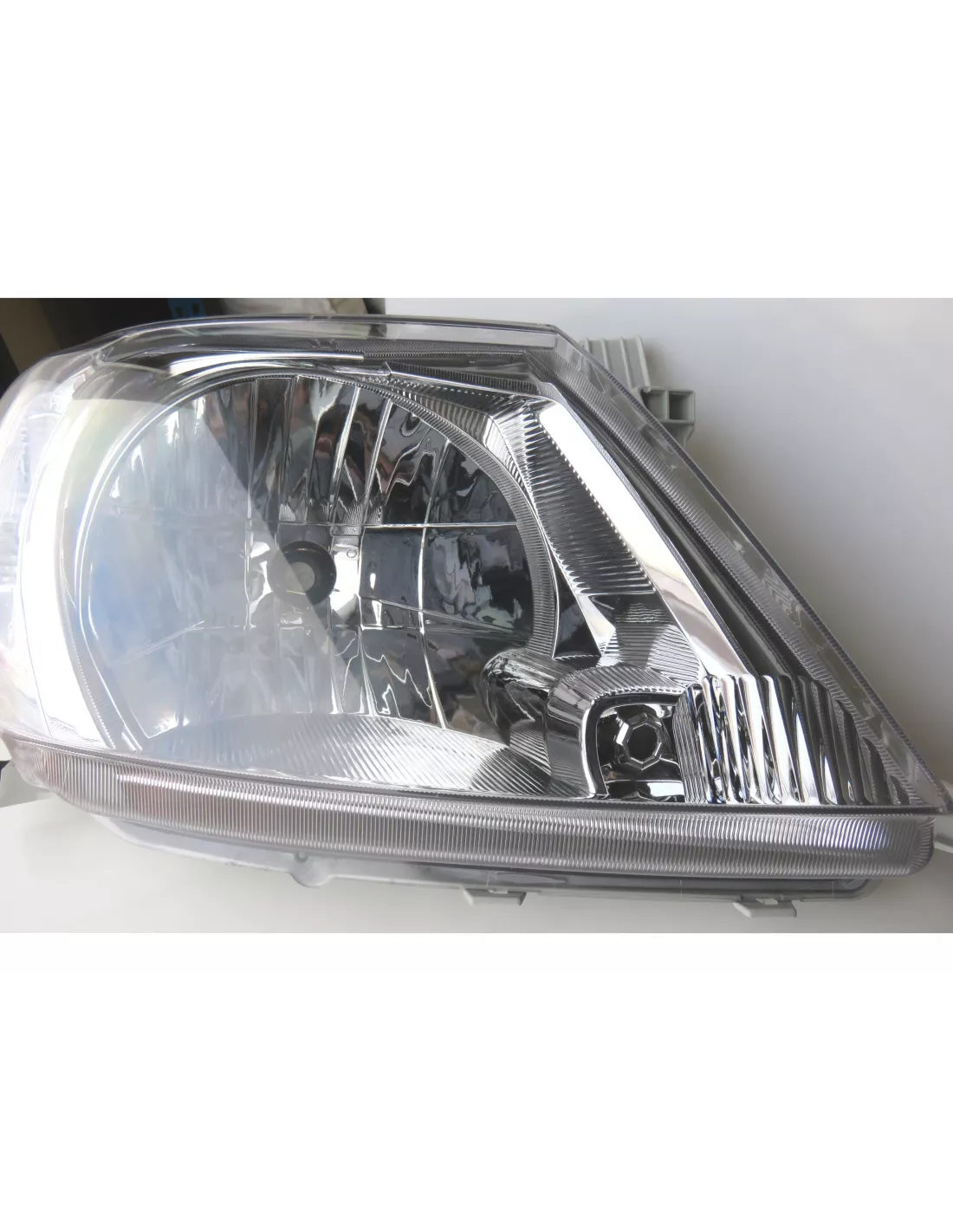 Optique de phare avant droit Hilux 2009-2011 DEPO - accessoire 4x4