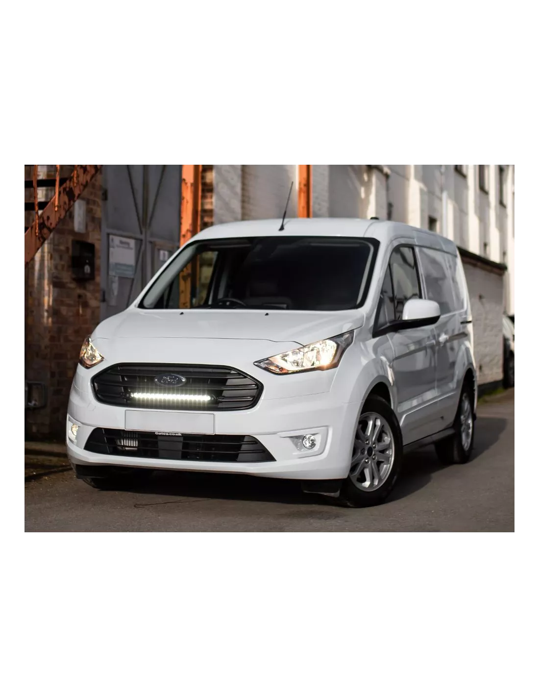 Kit intégration calandre Lazer Ford Transit Connect (2018-2021) -