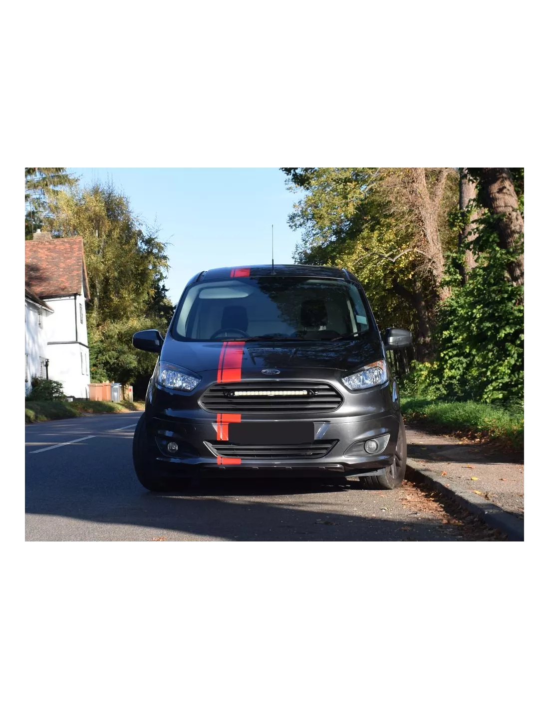 Kit intégration calandre Lazer Ford Transit Courier (2014-2018) Glide