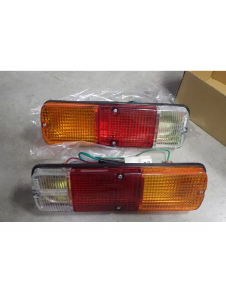 Feu arrière BJ4 modèle 5 fils - La paire DEPO - accessoire 4x4