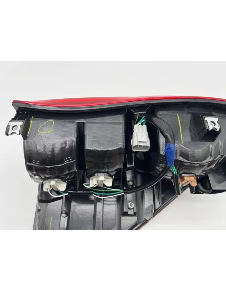 Feu arrière gauche Hilux Revo 2016+ DEPO - accessoire 4x4