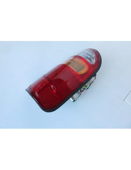 FEU ARD HILUX 02-05 DEPO - accessoire 4x4
