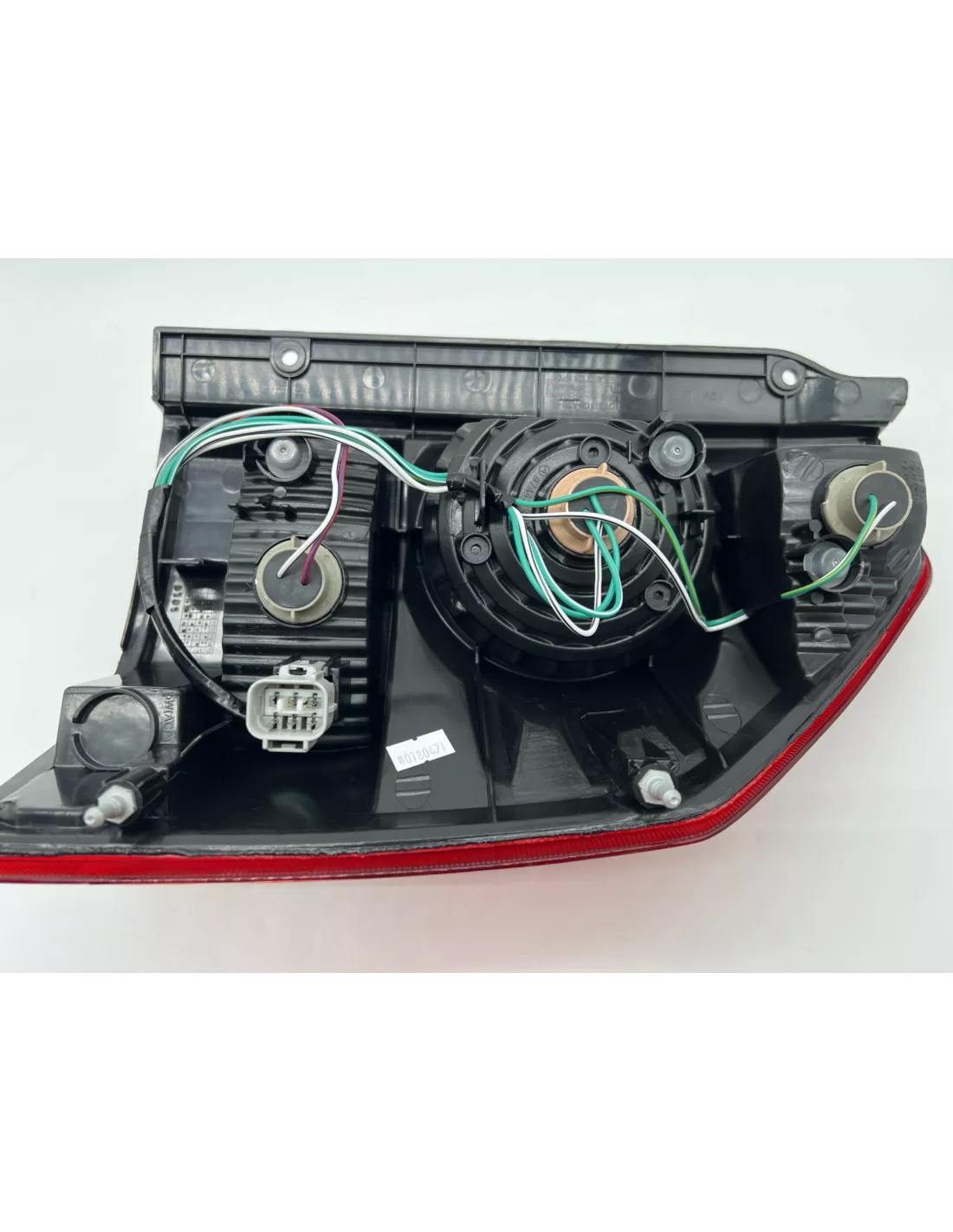 Feu aile arrière gauche multifonction Mitsubishi Pajero III DEPO -