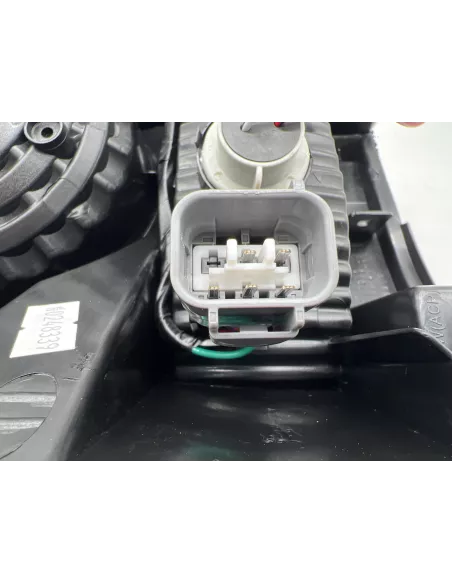 Feu aile arrière droit multifonction Mitsubishi Pajero III DEPO -
