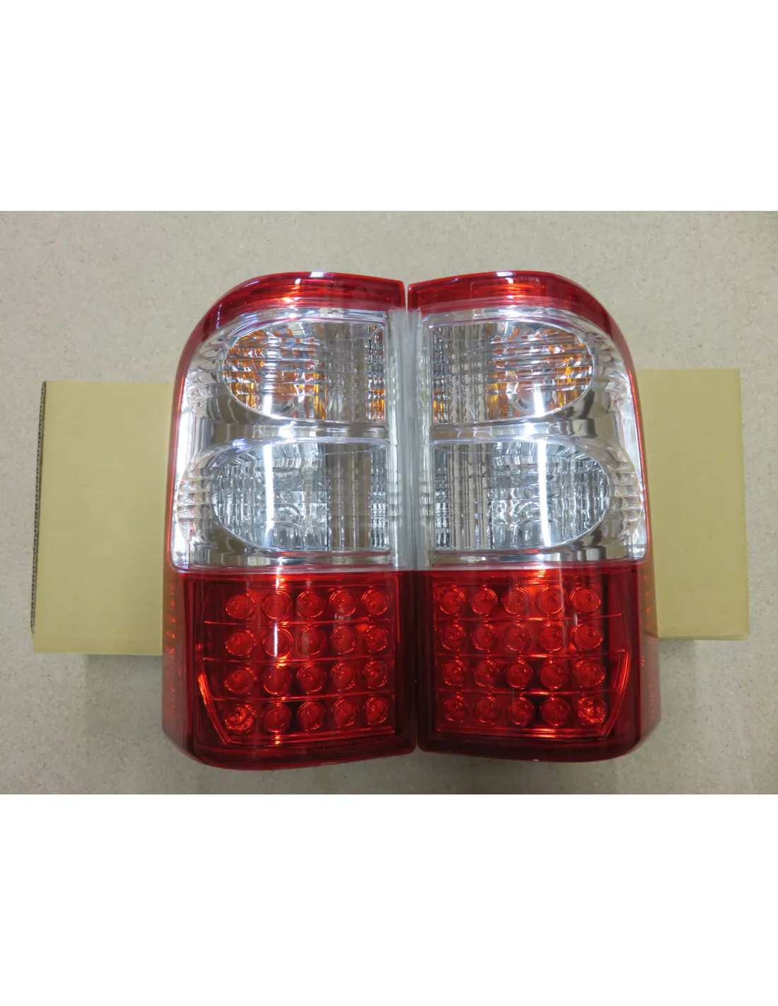 Hinterer Lichter Kristall y61 05 DEPO - 4x4 Zubehör