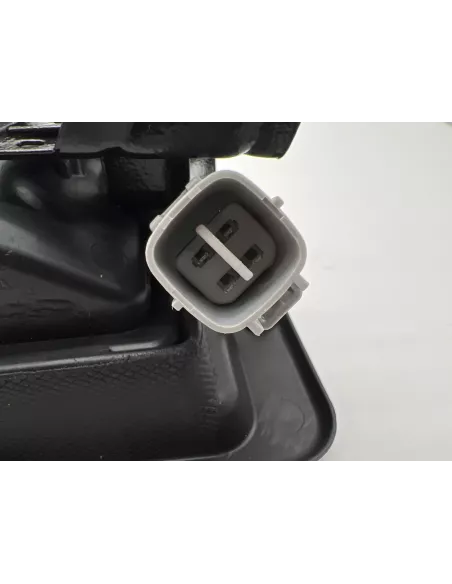 Feux adaptables de pare chocs arrière Toyota Land Cruiser série 70 -