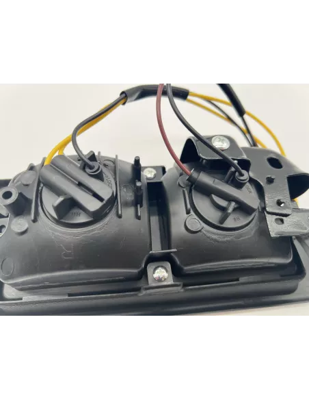 Feux adaptables de pare chocs arrière Toyota Land Cruiser série 70 -