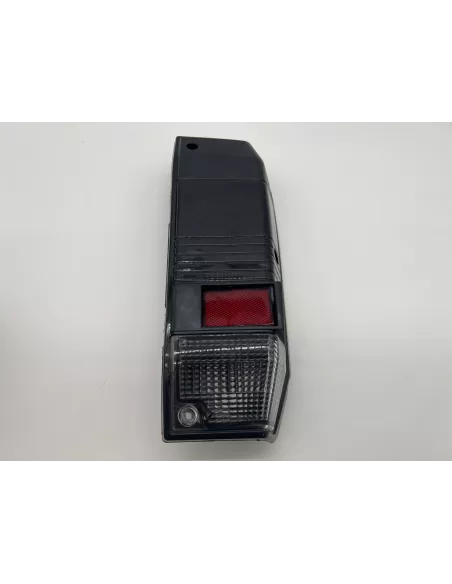 Feu adaptable d'aile arrière droit Toyota Land Cruiser série 70 DTC