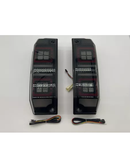 Feux arrière leds fumés pour Land Cruiser HZJ7 GRJ7 - La paire DTC