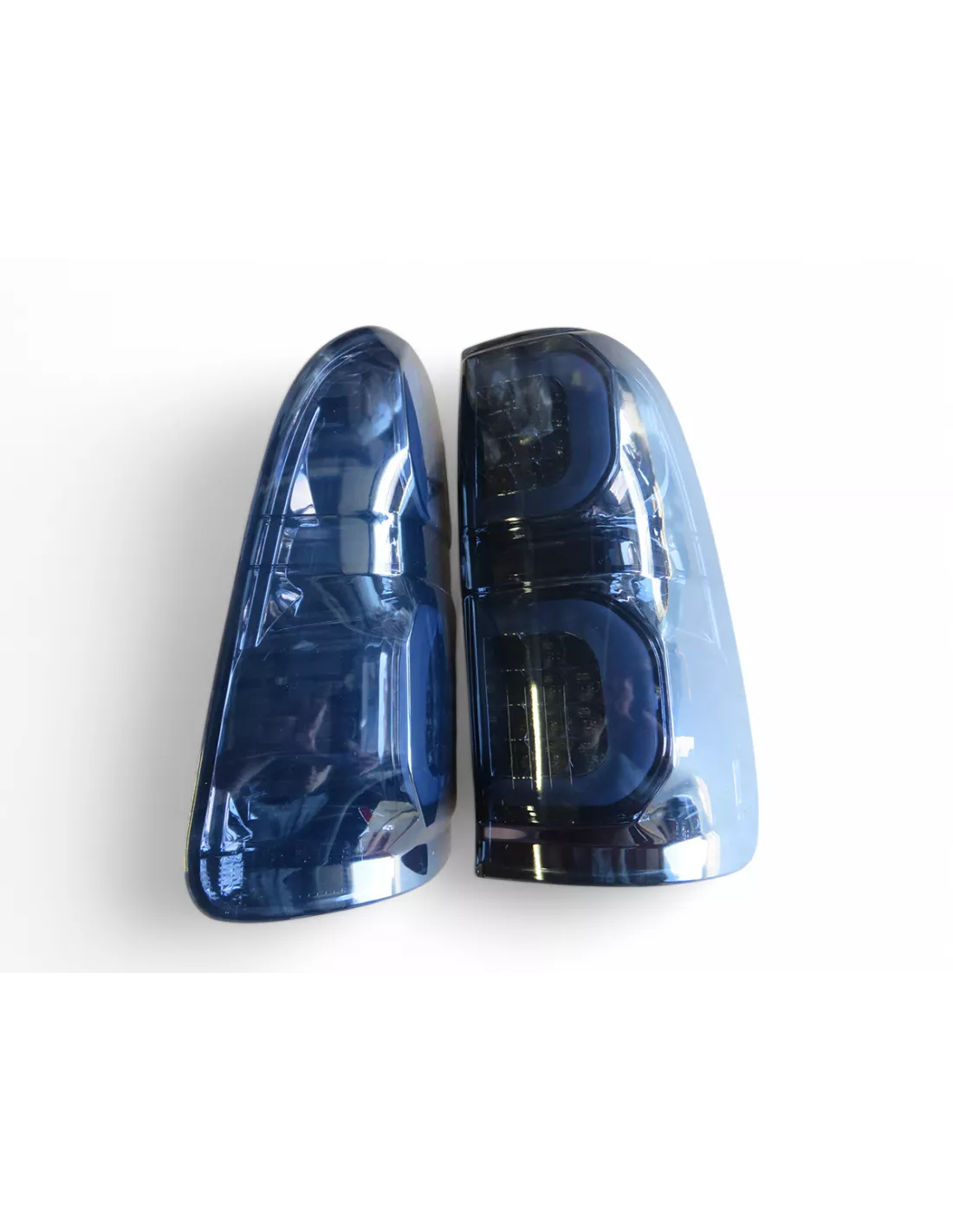Paire de feux arrières à leds fumés Hilux Vigo - design dernière