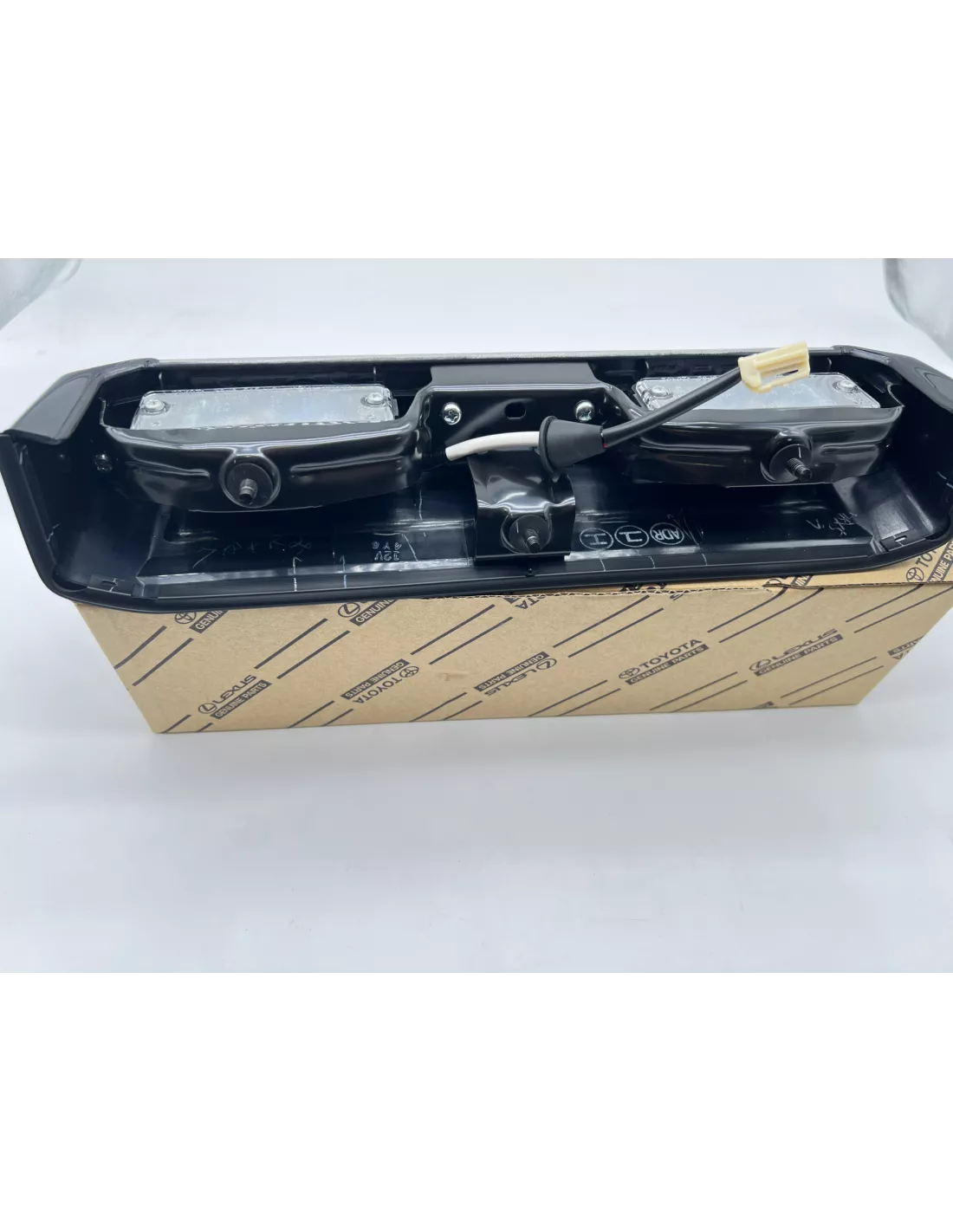 Eclairage de plaque complet série 7 fourgon TOYOTA - accessoire 4x4
