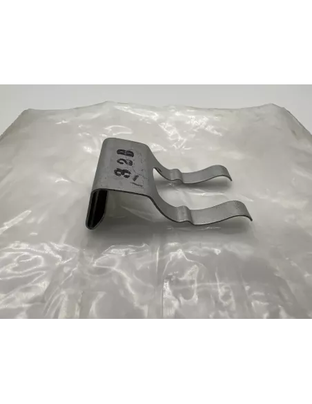 Clip de gicleur de lave phare - La pièce TOYOTA - accessoire 4x4