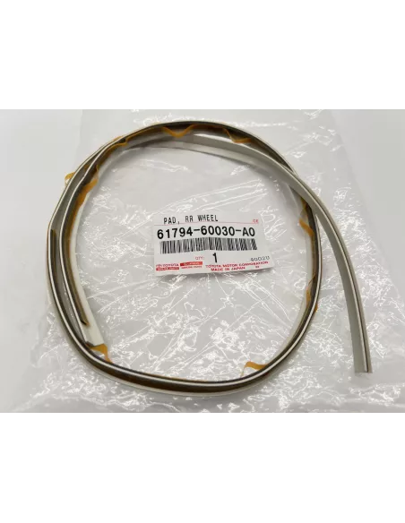 Joint blanc élargisseur d'aile arrière HDJ80 TOYOTA - accessoire 4x4