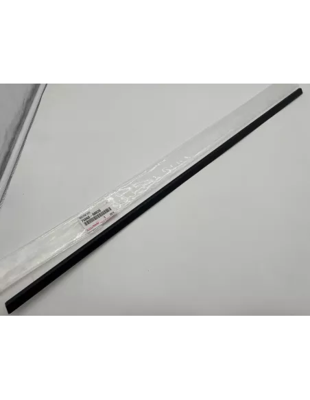 Lèche vitre extérieur noir custode droite HDJ80 TOYOTA - accessoire