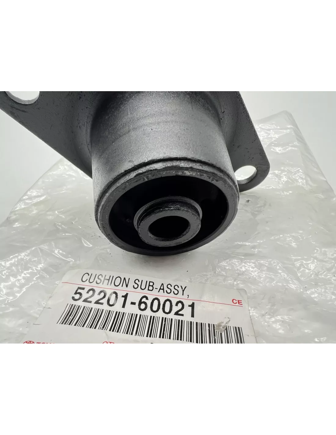 Stummer Barblock zwischen Frontmasken und HDJ80-Chassis TOYOTA -