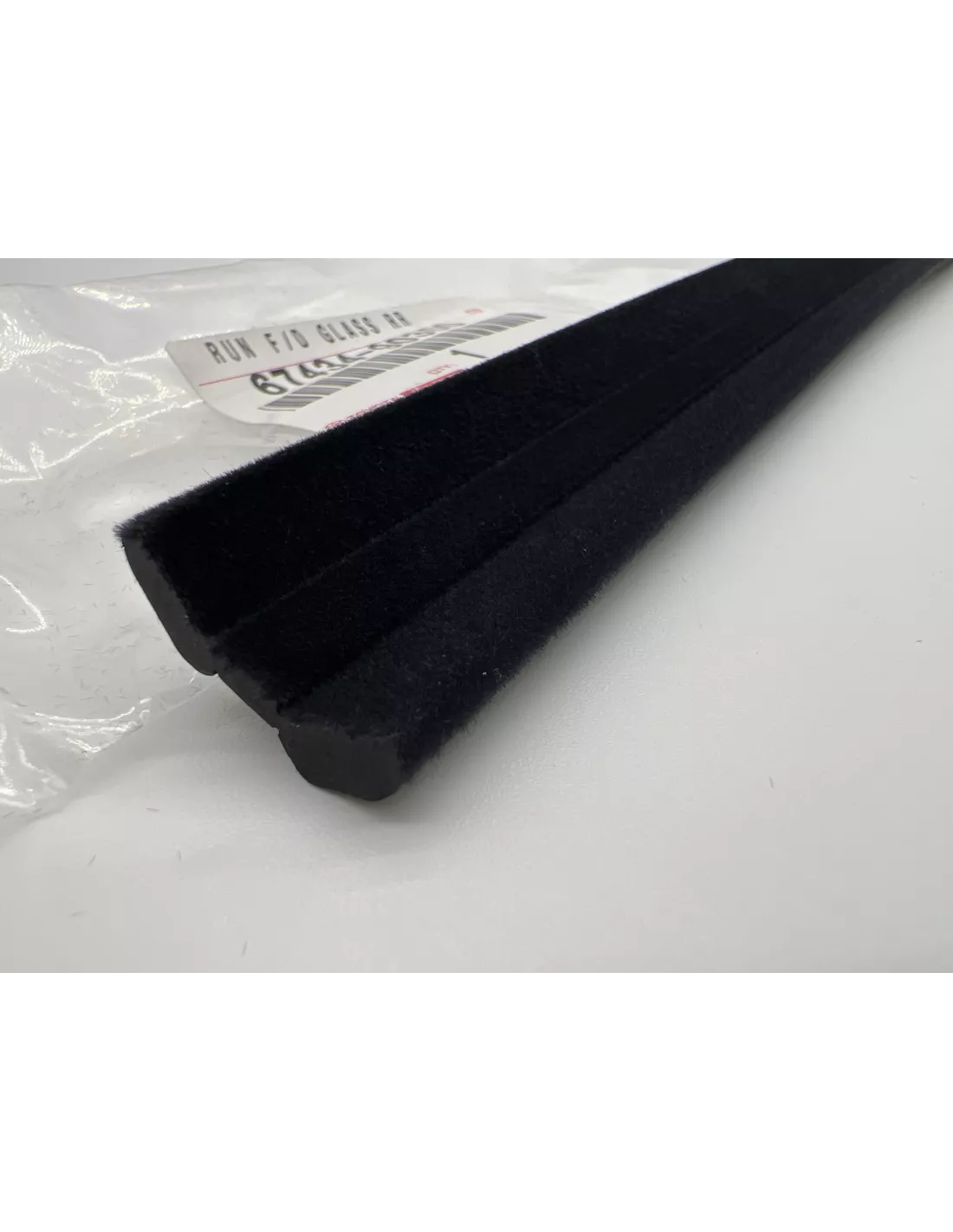 CAOUTCHOUC GUIDE VITRE BJ4 TOYOTA - accessoire 4x4