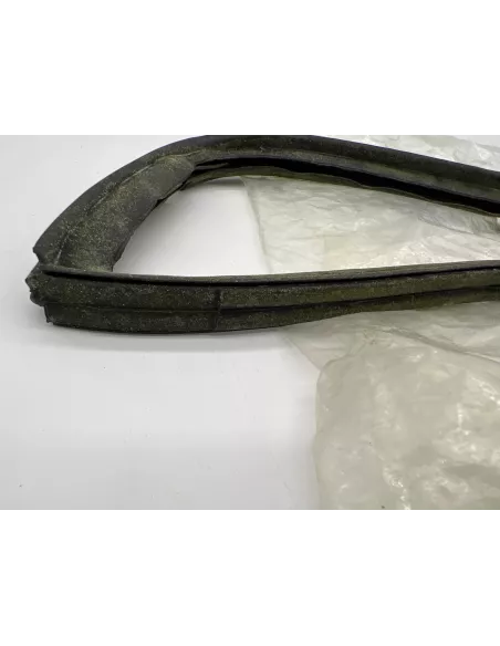 Joint de déflecteur triangulaire vitre avant BJ4 TOYOTA - accessoire