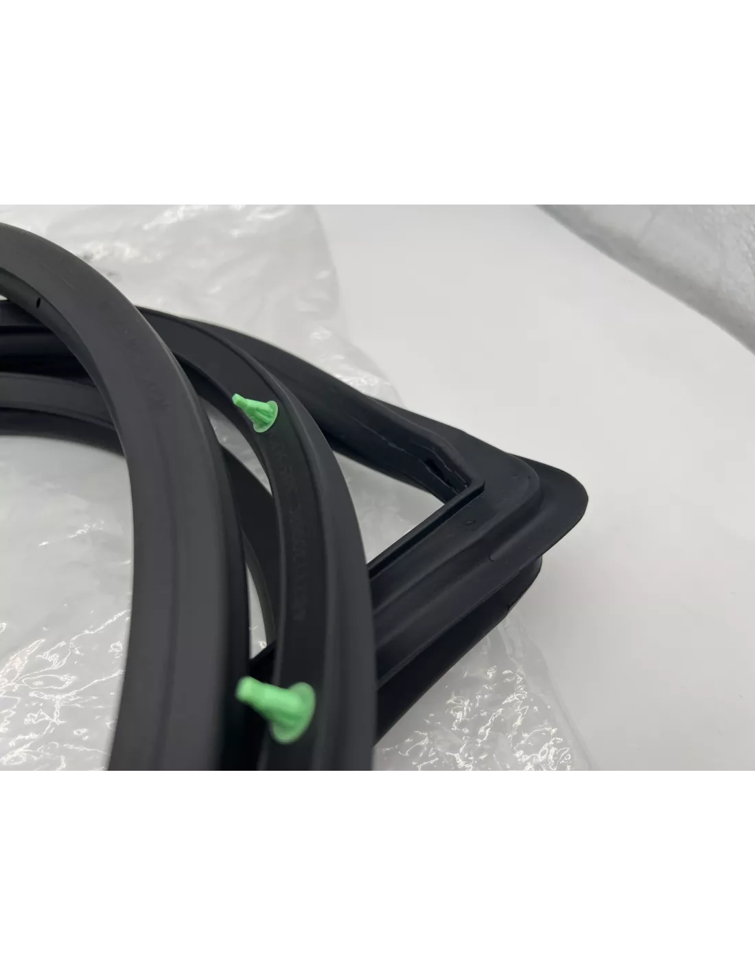 Rubberen afdichting Achterdeur HDJ80 TOYOTA -